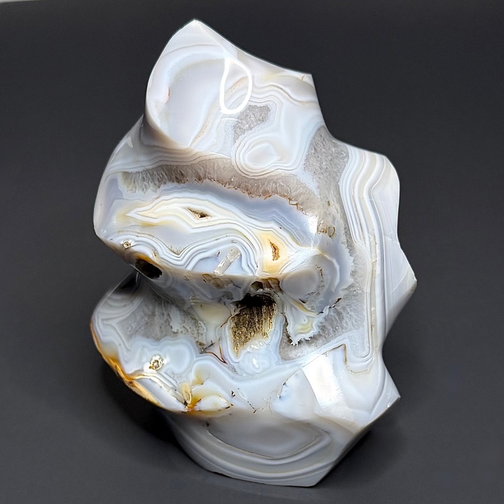 PR711 Madagascar Agate Flame