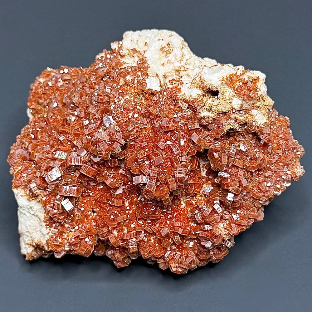 M121 Vanadinite