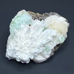 M307 Green Apophyllite and Mordenite