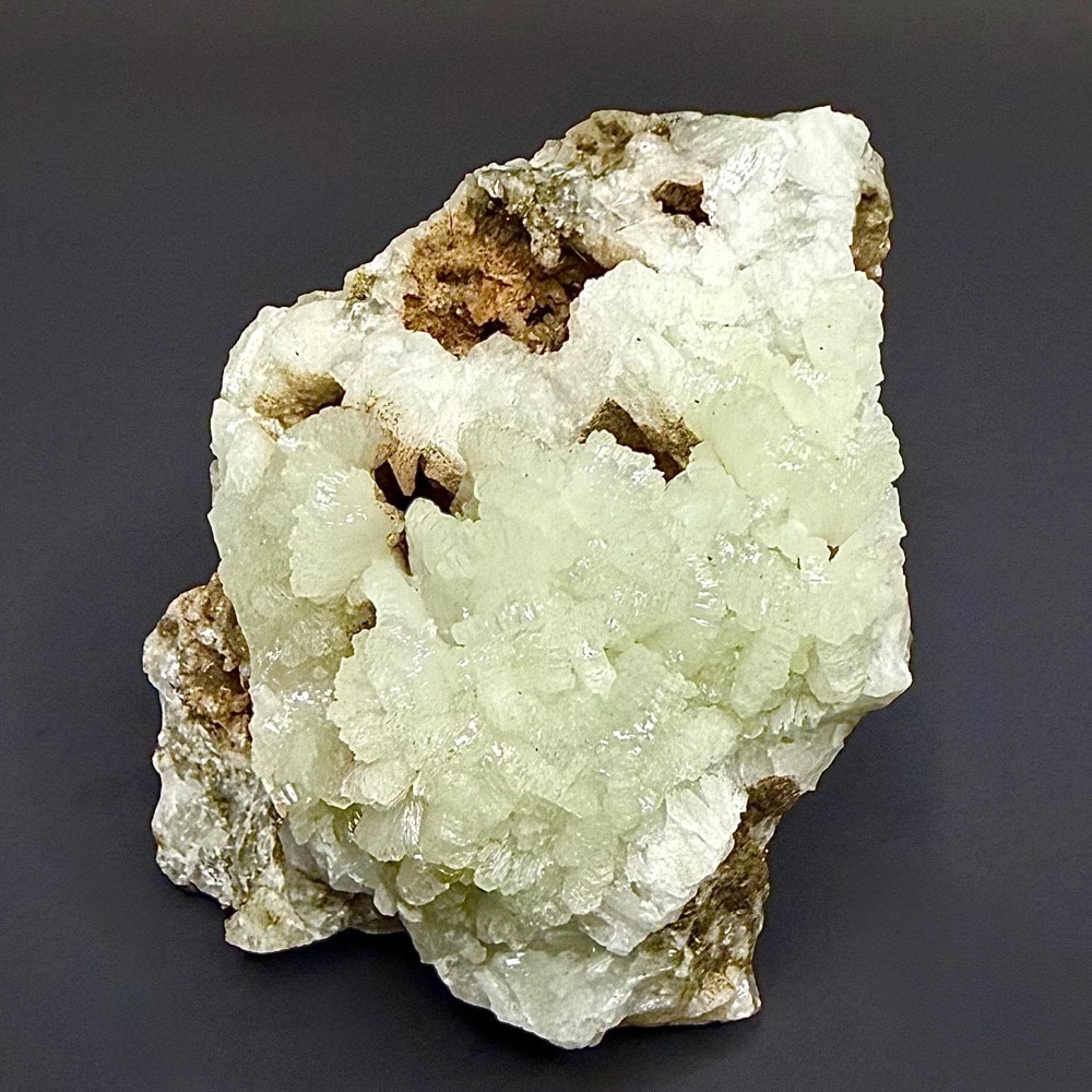 M413 Prehnite