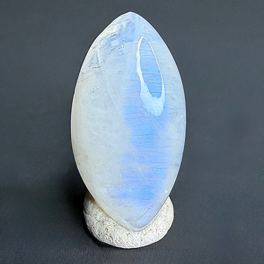 CB204 Moonstone