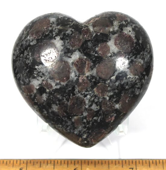 Heart made from Spinel from India