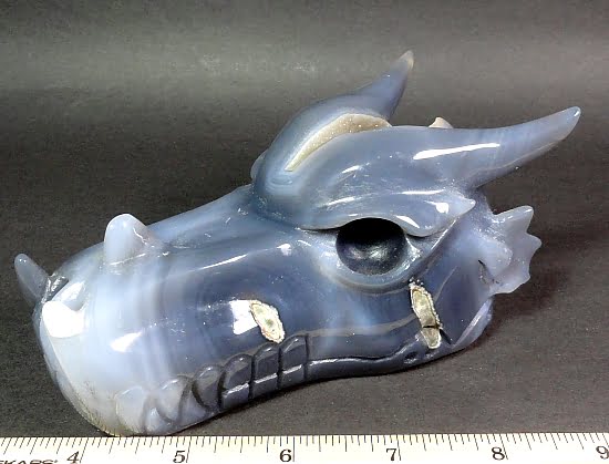 Dragon carved from Agate