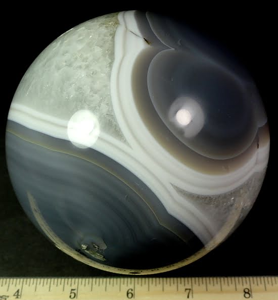 Agate sphere from Uruguay