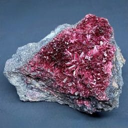 M718 Erythrite