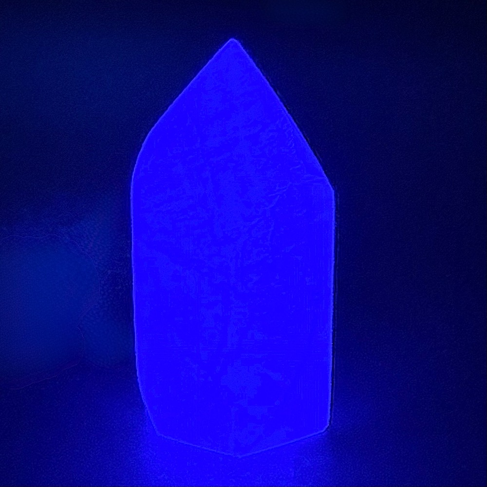 PR513 Fluorite Obelisk