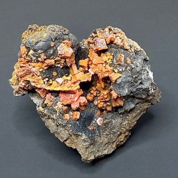 M216 Vanadinite