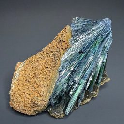 M709 Vivianite
