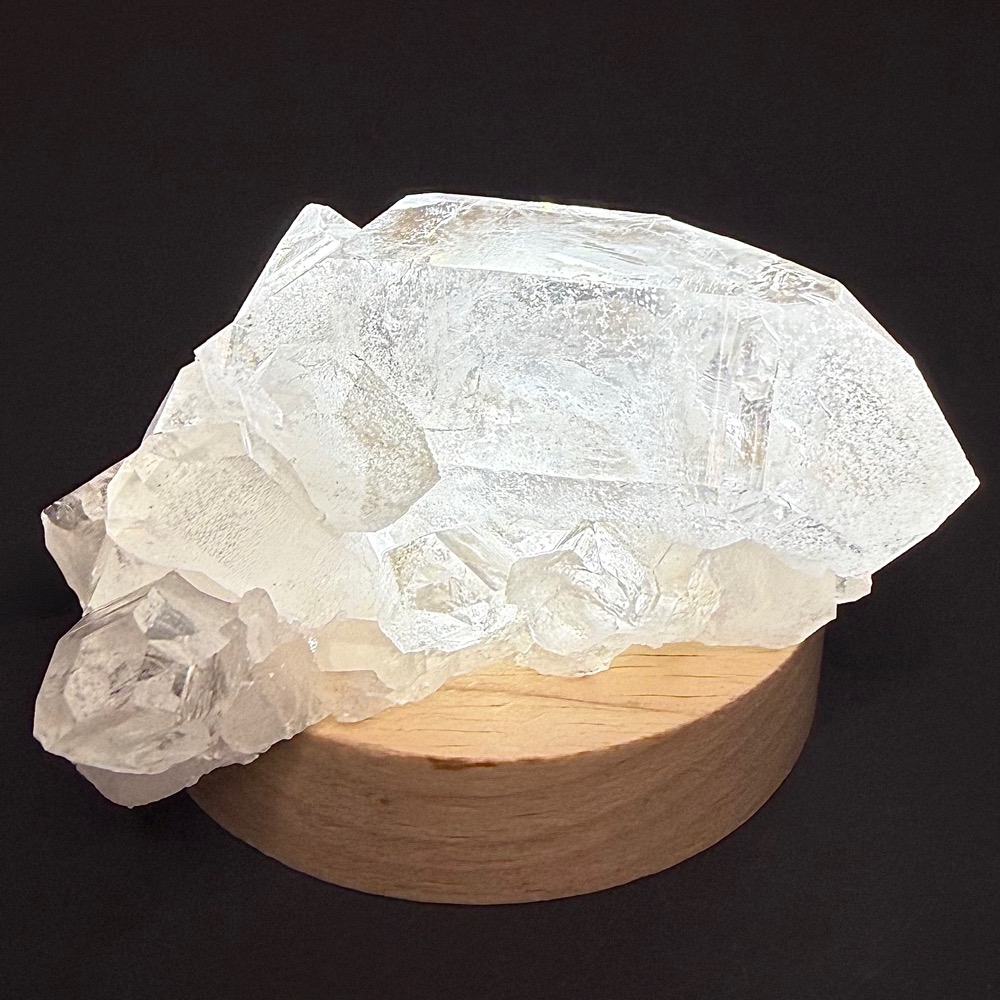 M317 Quartz Crystal Cluster