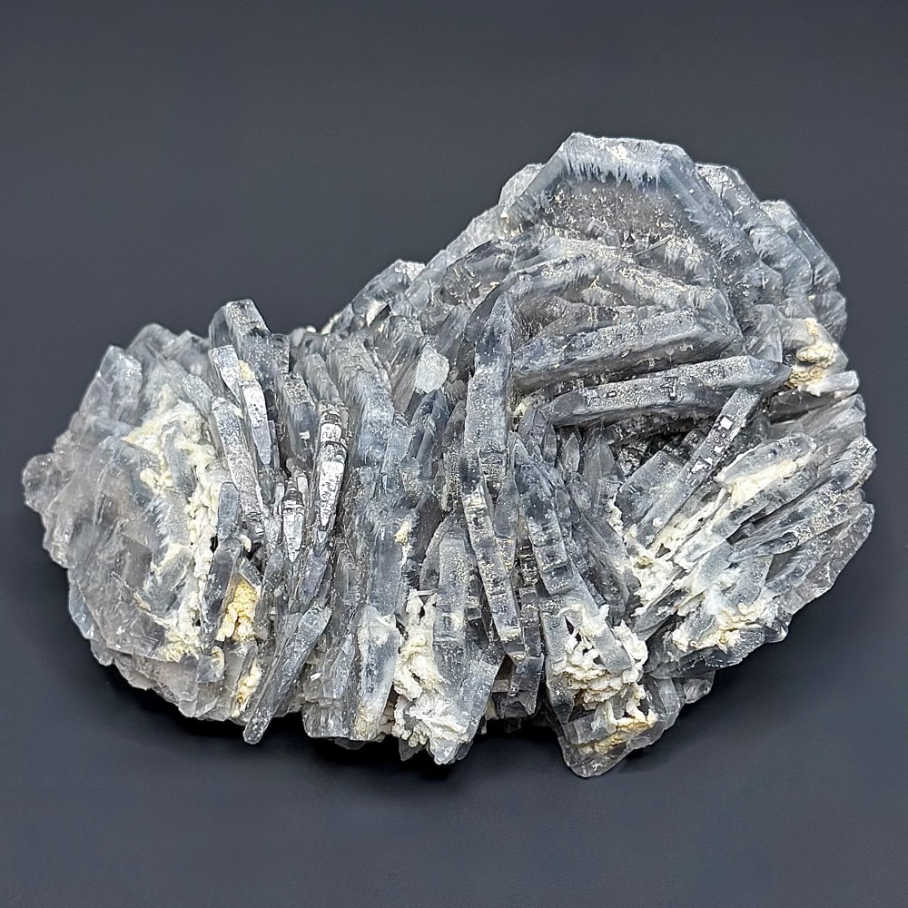 GAL607 BLUE BARITE