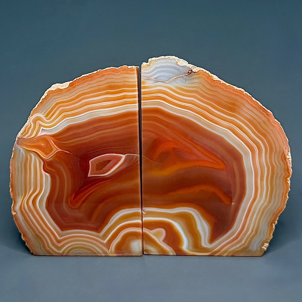 BK102 Brazilian Agate Bookends