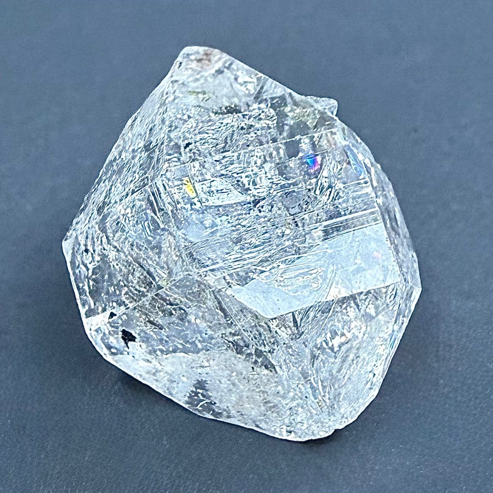 M819 Petroleum Quartz Crystal - Image 5