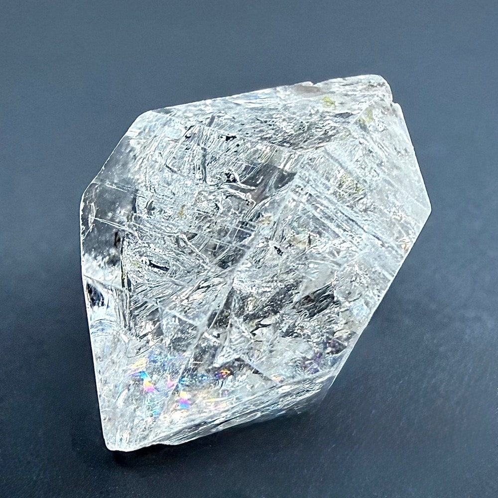 M819 Petroleum Quartz Crystal - Image 6