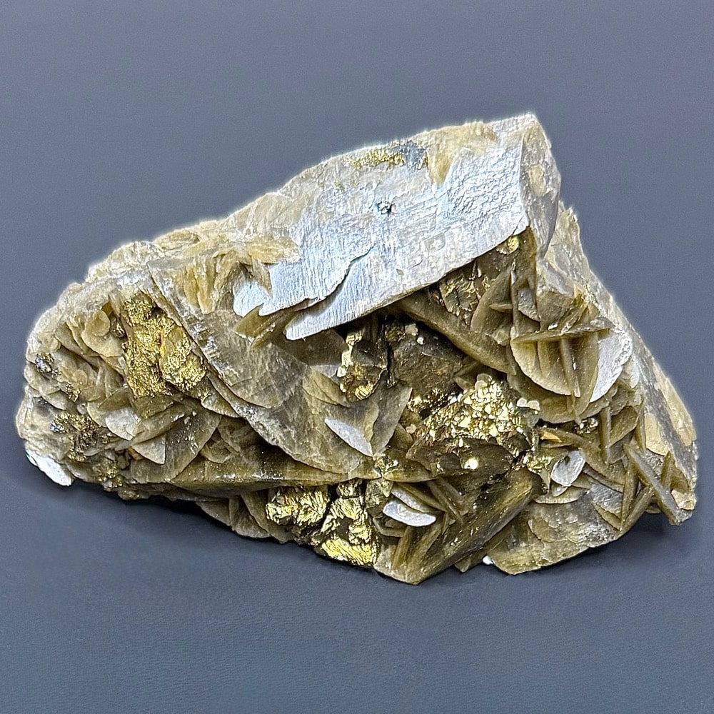 M100 Barite Chalcopyrite - Image 4