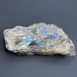 GR210 Labradorite