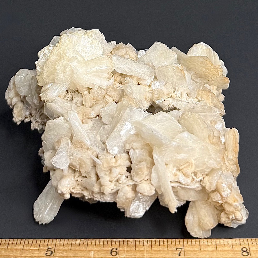 M418 Stilbite and Apophyllite - Image 3
