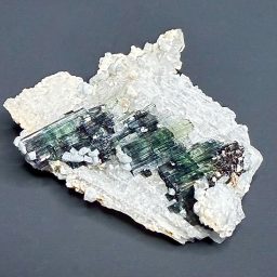 M604 Cleavelandite Tourmaline