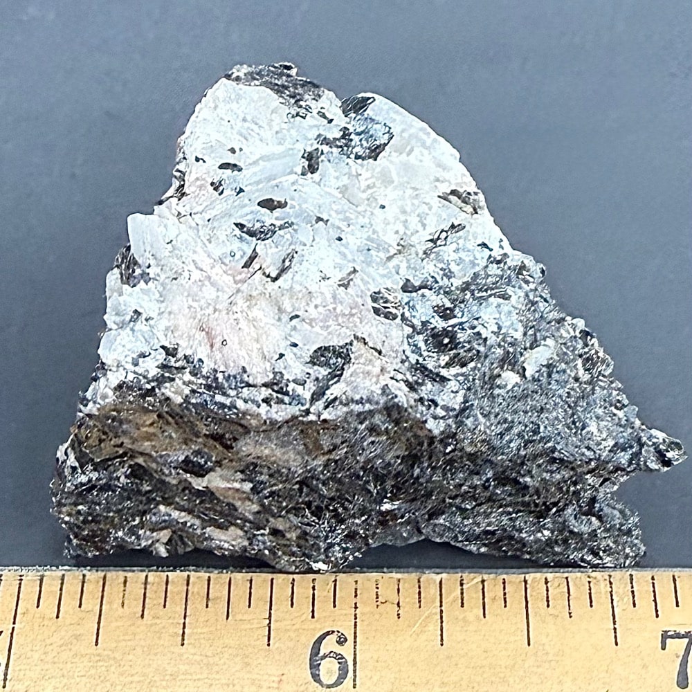 M814 Franklinite - Willemite -Calcite - Image 3