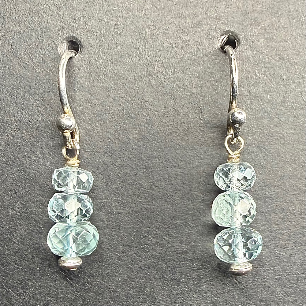 E102 Aquamarine
