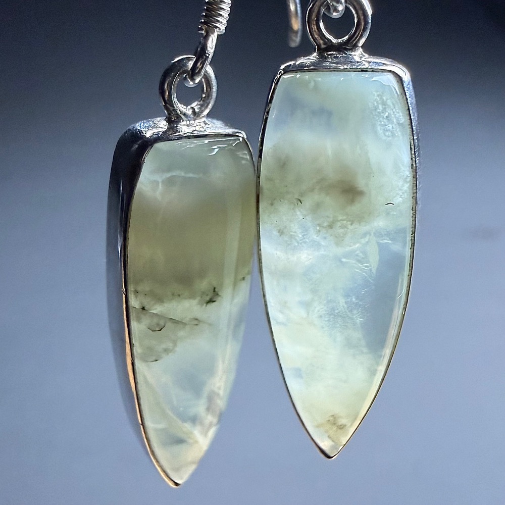 E405 Prehnite