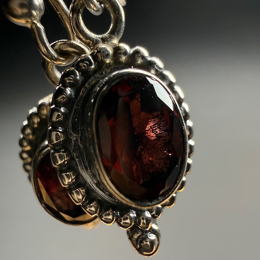 E407 Garnet