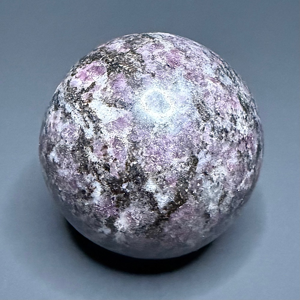 SP602 Spinel Sphere - Image 4