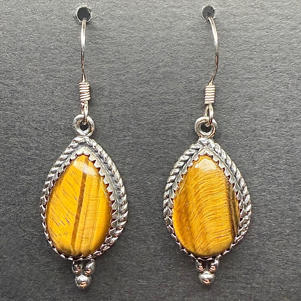 E803 Tiger Eye