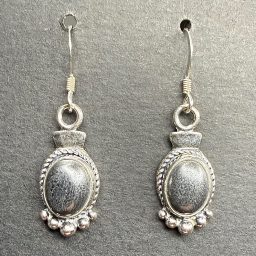 E814 Hematite