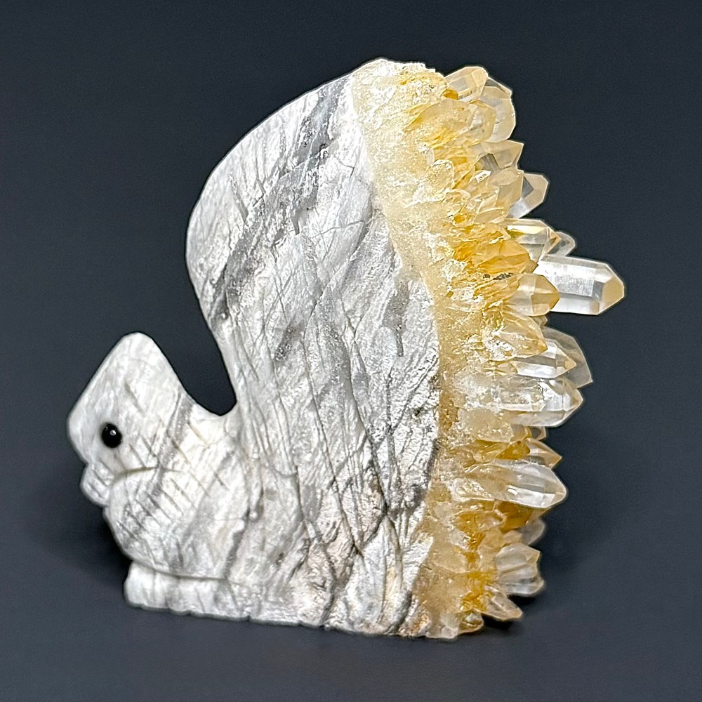 CV118 Quartz Crystal Squirrel