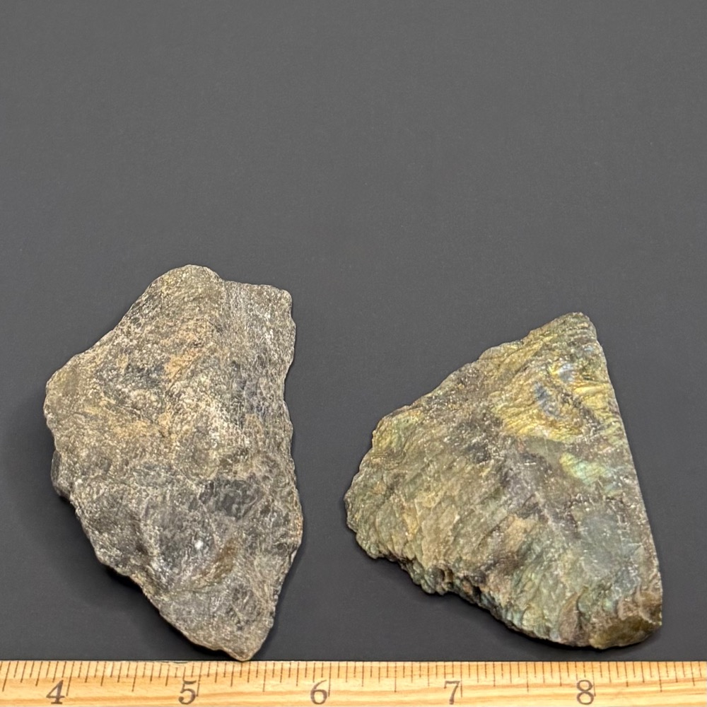 M105 Labradorite