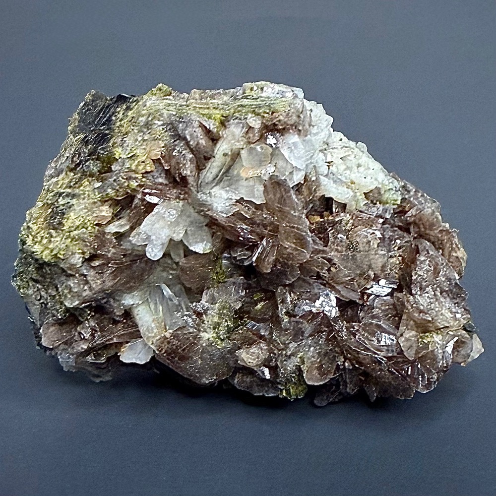 M715 Epidote Quartz Axinite