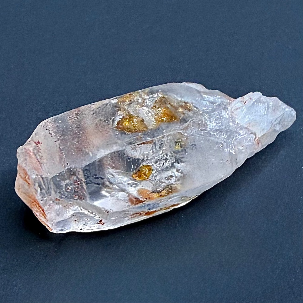 M819 Petroleum Quartz Crystal - Image 4