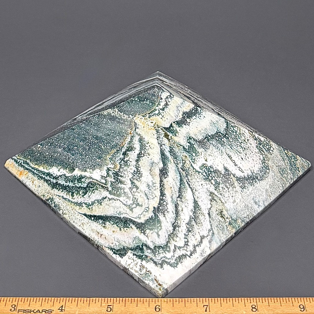 PR901 Madagascar Jasper Pyramid - Image 3