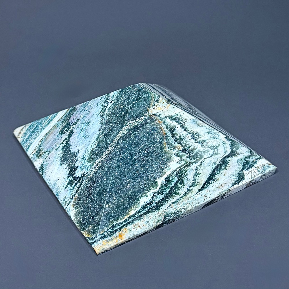 PR901 Madagascar Jasper Pyramid