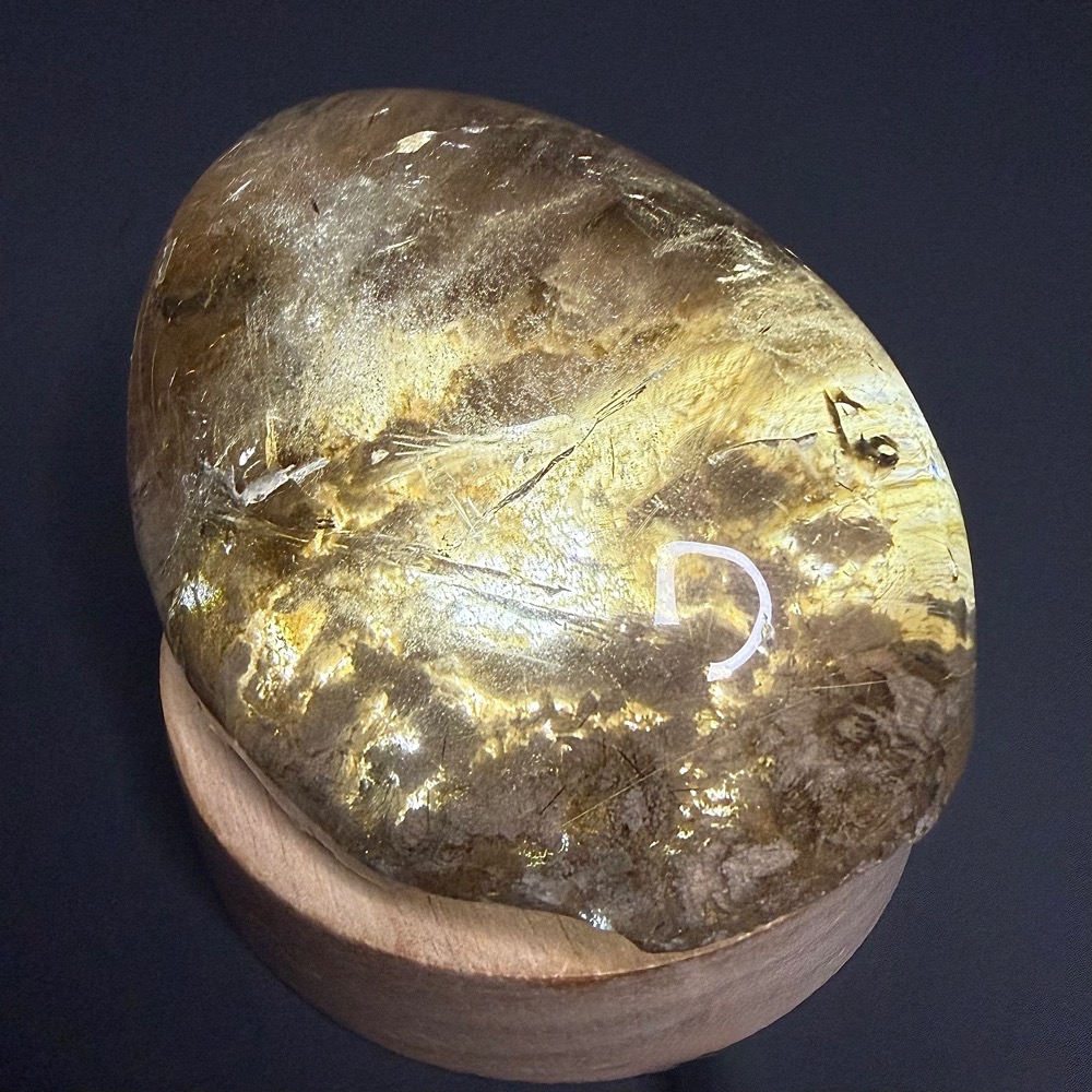 PR912 Landscape Quartz Crystal with Rutiles
