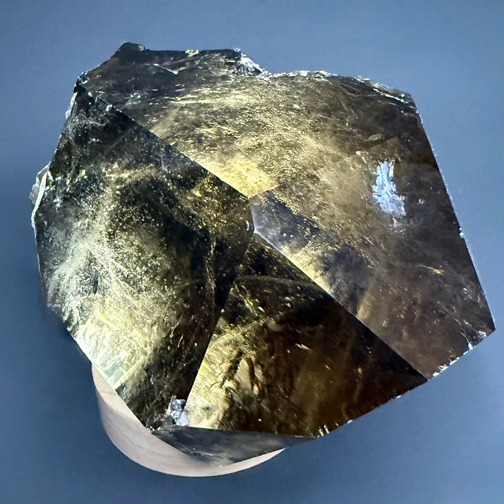 PR1001 Smoky Quartz Crystal