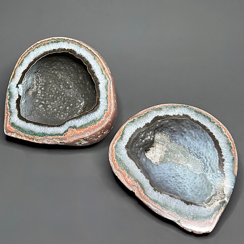 PR1002 Brazilian Agate Geode