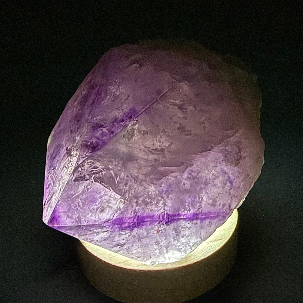 PR1003 Amethyst Crystal Point