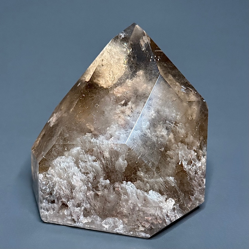 PR1104 Smoky Quartz