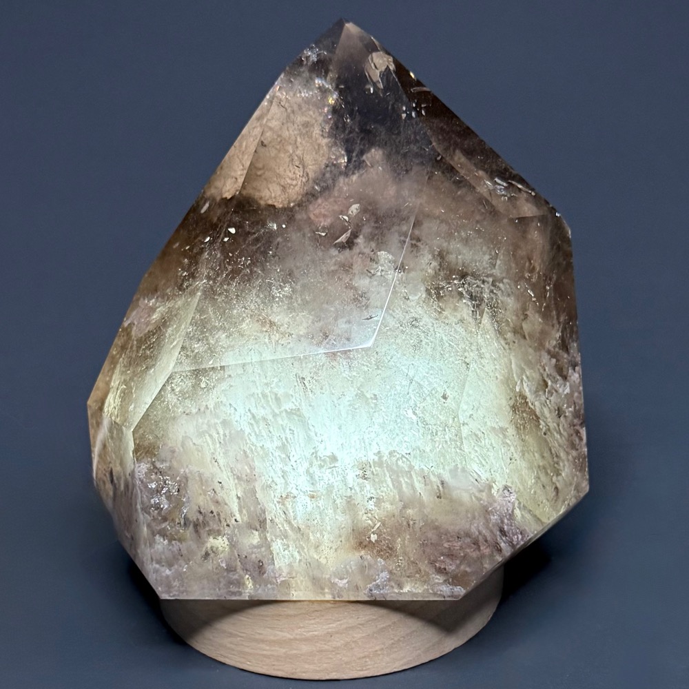 PR1104 Smoky Quartz