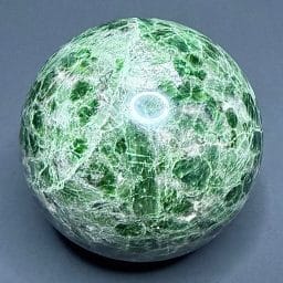 SP412 Diopside Sphere
