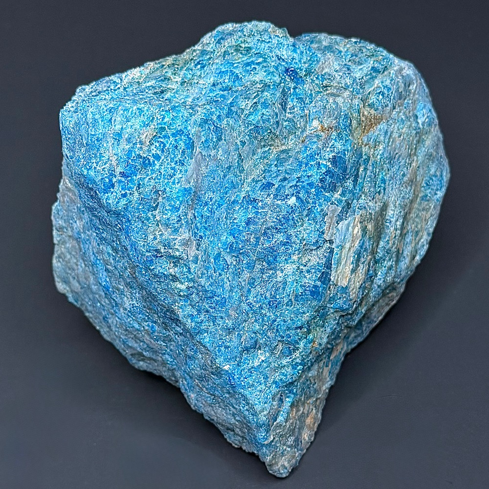 GR121 Apatite