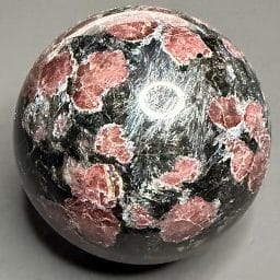 SP1001 Garnet and Astrophyllite