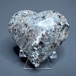 H506 Yooperlite Heart