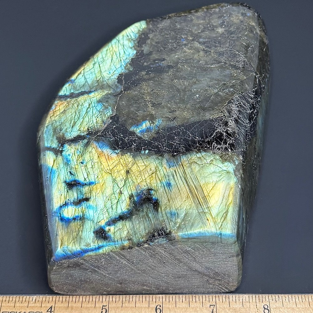 PR313 Labradorite
