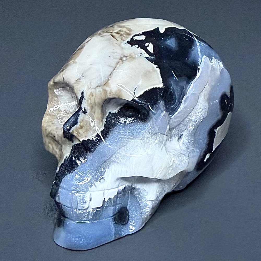PR801 Volcano Agate Skull