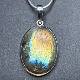 PN604 Labradorite