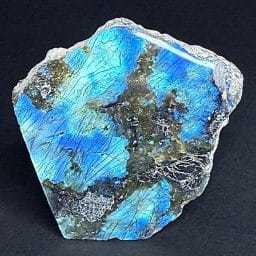 M105 Labradorite