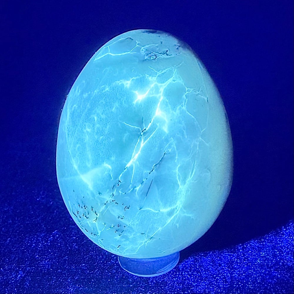 EGG415 Dendritic Opal