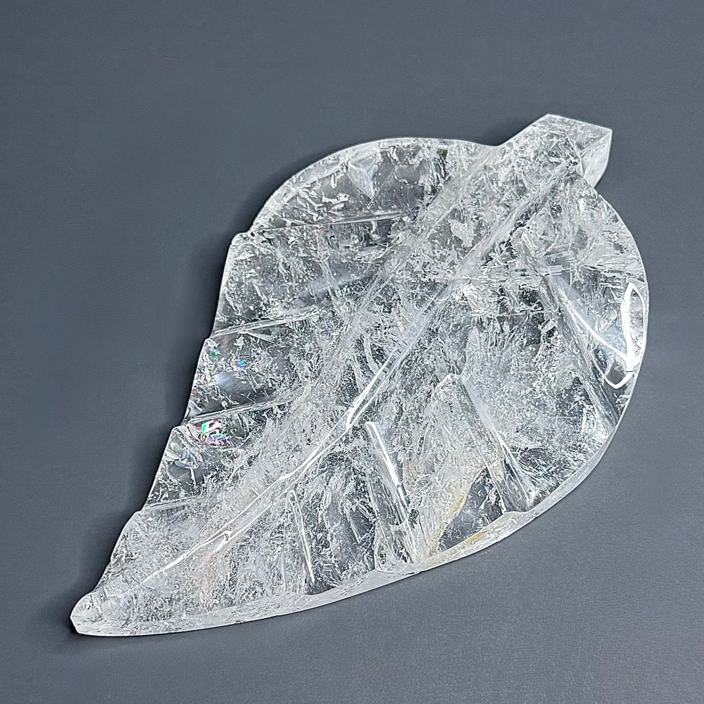 PR207 Clear Quartz Leaf - Image 4